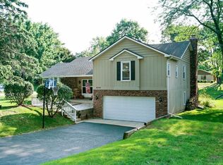 6204 Scott Ln, Crystal Lake, IL 60014