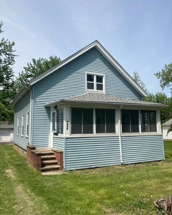 1st image of 1352 E 351st St