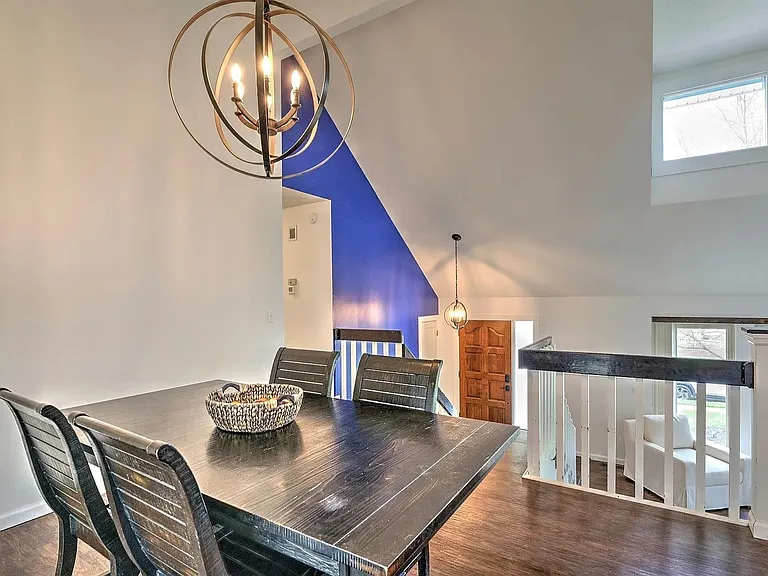 1329 Scott Rd — Photo 14