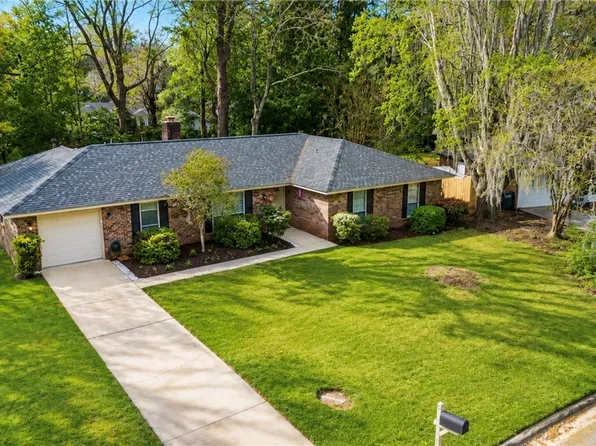 8 Chowning Drive, Savannah, GA 31419