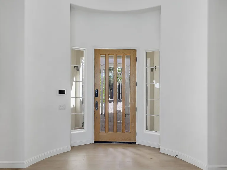 51075 Marbella Ct — Photo 5
