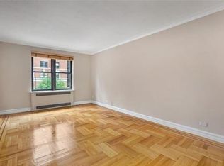 300 W 72nd St APT 3F, Manhattan, NY