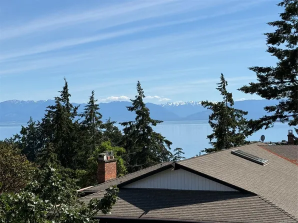 3853 Graceland Dr, Metchosin, BC V9C 4A6