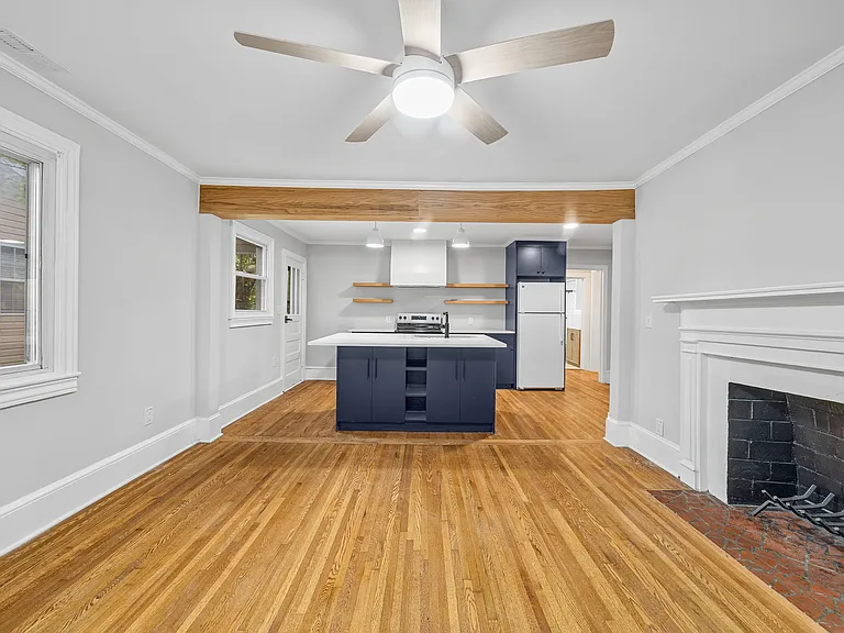 8 Amherst Ave #B — Photo 7