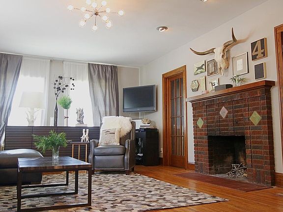 5th image of 3538 Girard Ave S