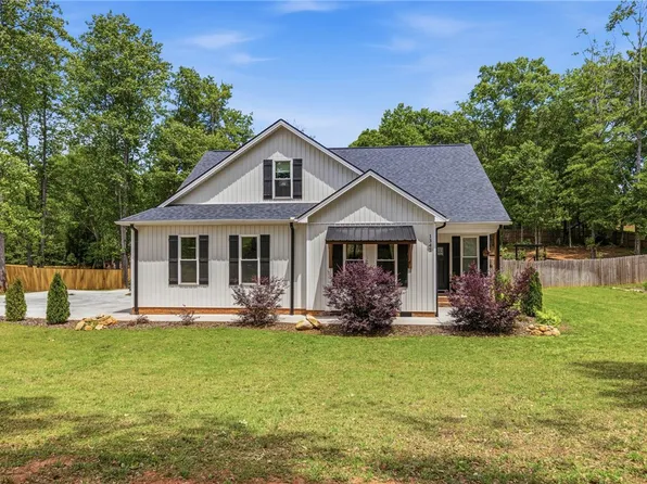 1347 Griffin Mill Rd, Easley, SC 29640
