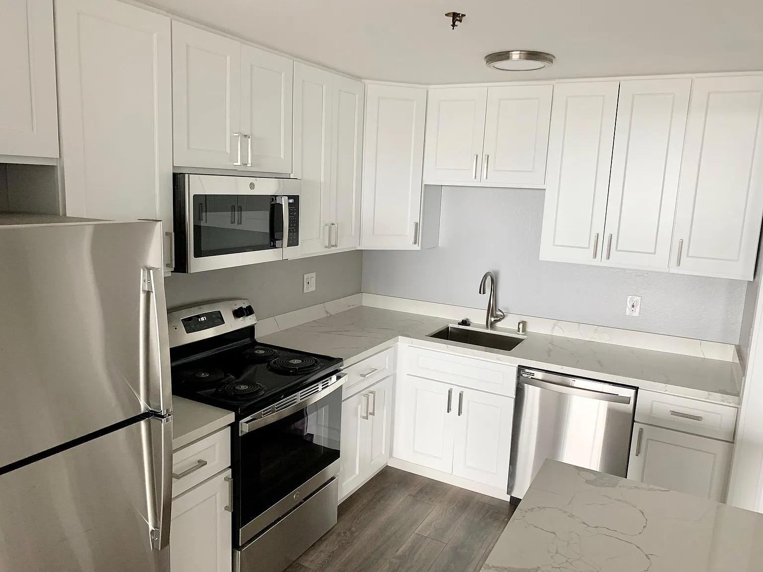 2 bed, 1113 sqft, $3,375 — Photo 1