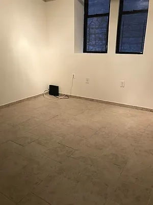 Rented by Keller Williams NYC | media 17