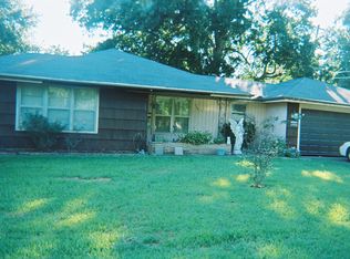 1849 Las Palmas Dr, Port Arthur, TX 77642