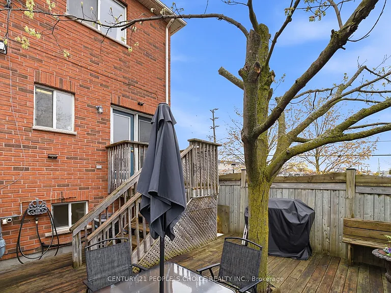 1330 Altona Rd #1 — Photo 37