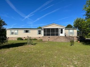 2008 Thompson Dr, Manning, SC 29102