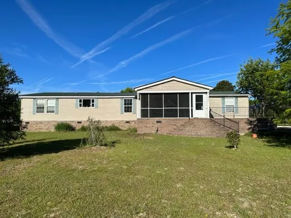 2008 Thompson Dr, Manning, SC 29102