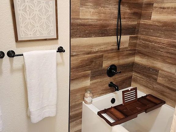 Bathroom 1 Shower/Tub.