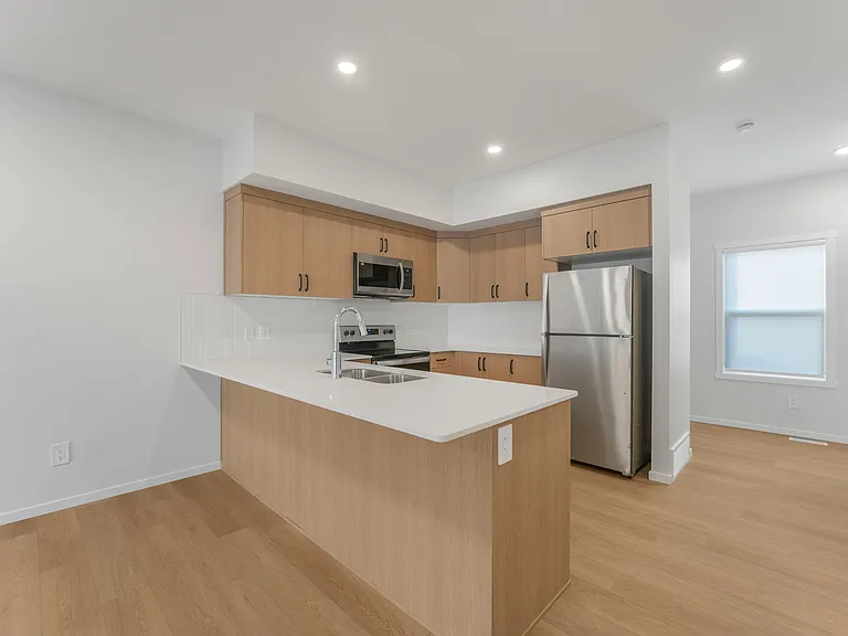 545 Black Stone Blvd — Photo 16