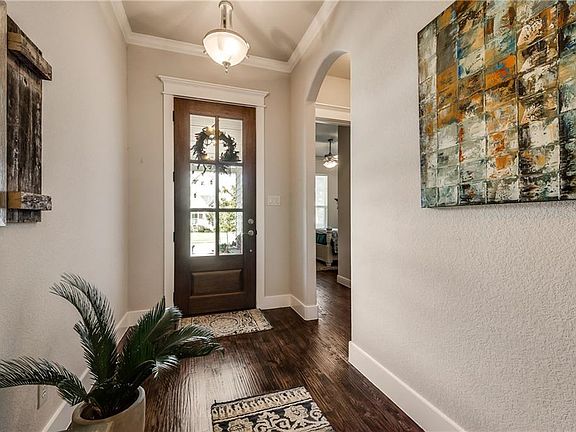 2nd image of 506 Village Way