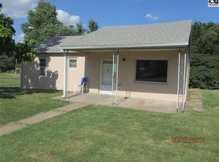 806 S Hamilton St, Pratt, KS 67124