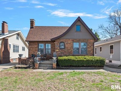 1832 S State St, Springfield, IL, 62704