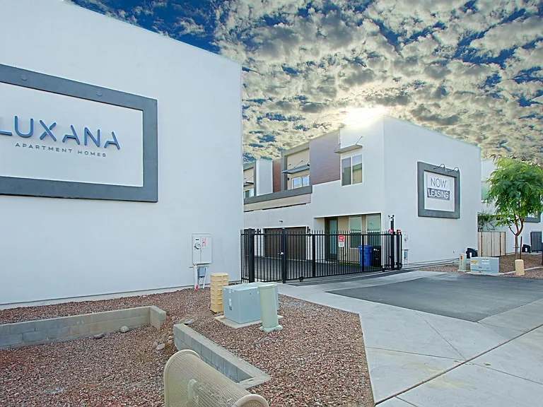 Luxana Apartments — Photo 50