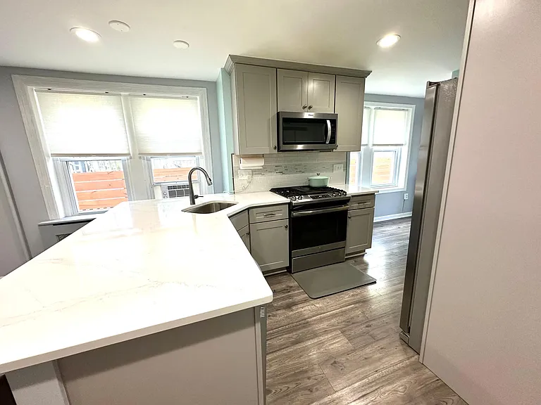 25 S Spring Garden St — Photo 8