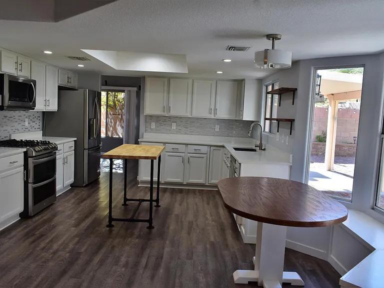 2065 N Jennifer Ave — Photo 14