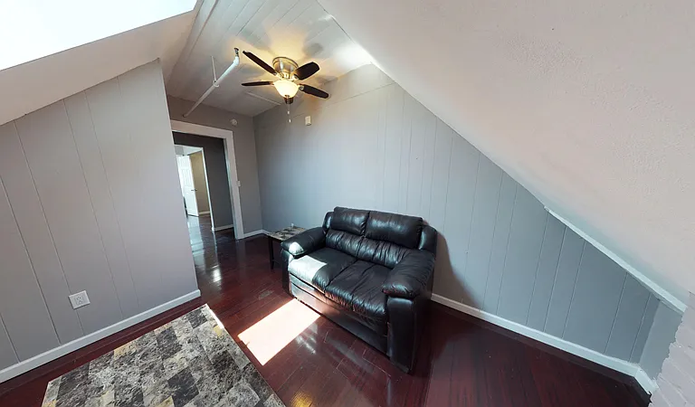 113 Comstock Ave — Photo 45