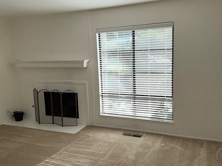 1654 San Luis Rd — Photo 2
