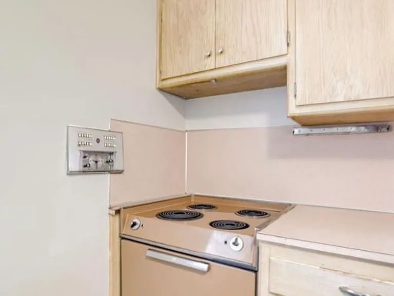 1501 F St #6 — Photo 16