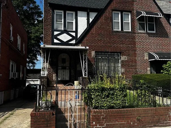 3229 Fish Avenue, Bronx, NY 10469