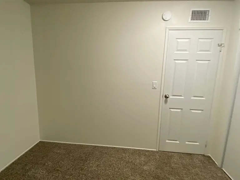4558 Eileen Ln — Photo 24