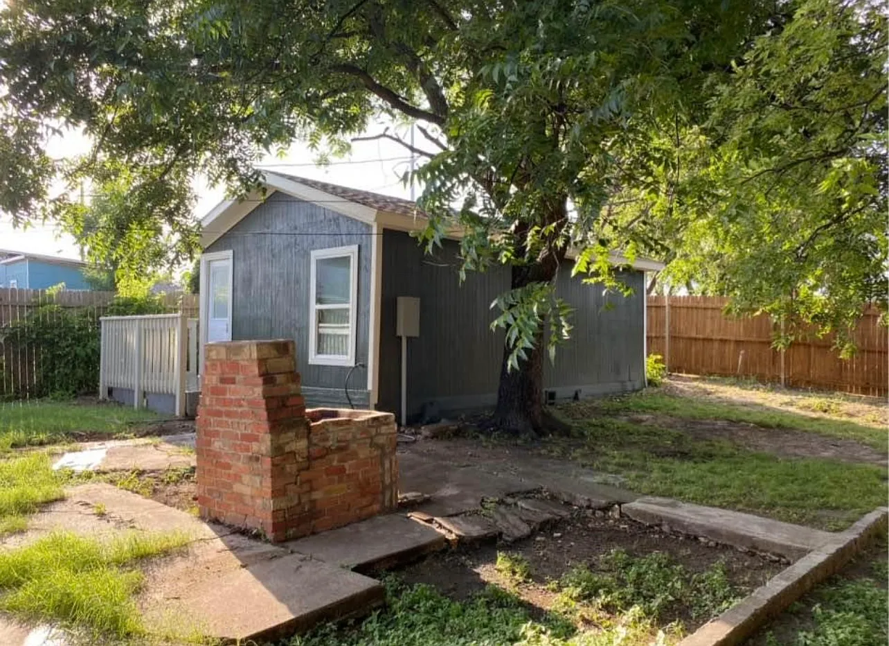 Geddes Ave, Fort Worth — Photo 1