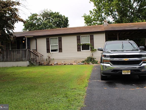 4th image of 16 Uhland Ave