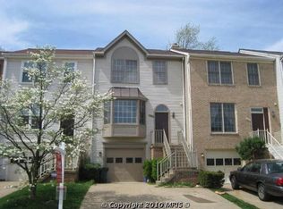 1243 Bond St, Herndon, VA 20170