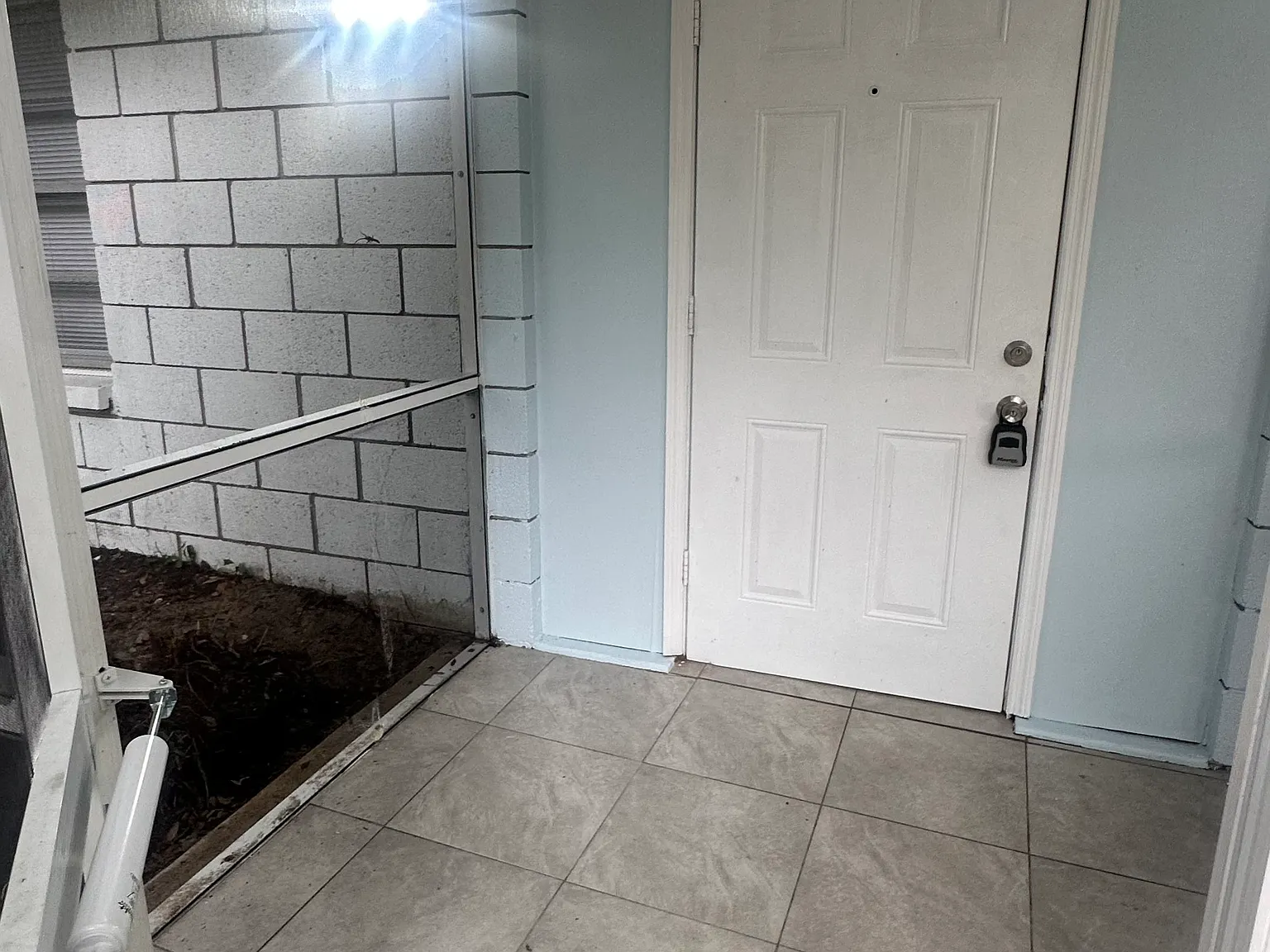 2 bed, 1040 sqft, $1,600 — Photo 4