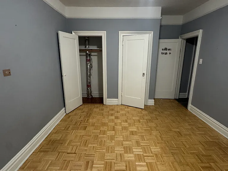 259 Knox Ave #B — Photo 2