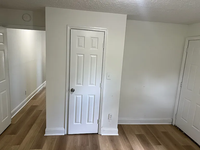 1517 Tinkertown Ave #B — Photo 4