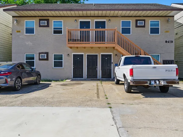 711 Easy St APT 2, Norfolk, VA 23505