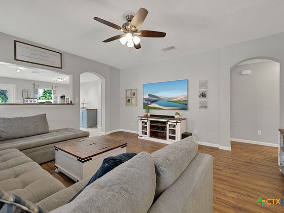 4th image of 1517 Gateshead Dr