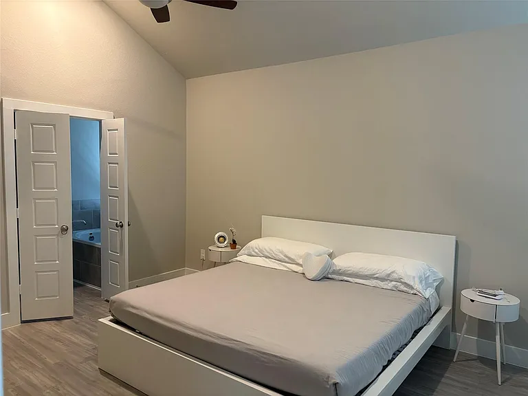 10534 Preserve Way — Photo 9