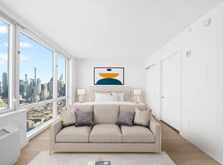 605 W 42nd St APT 45D, New York, NY 10036