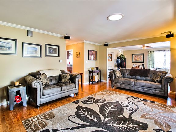 3rd image of 4303 Mount Castle Ave