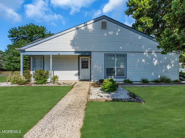 7B Buckingham Drive, Manchester, NJ 08759