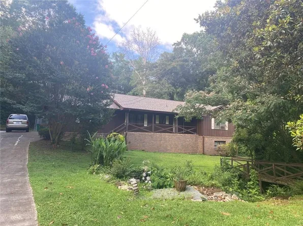 3739 Chateauguay Dr, Decatur, GA 30034