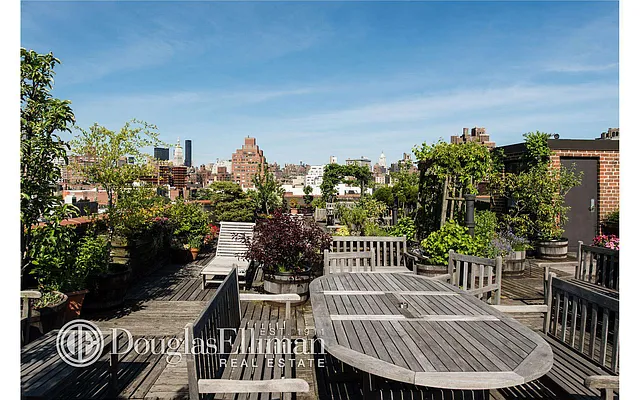 Sold by Douglas Elliman | media 26