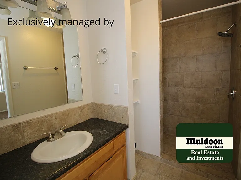 1139 E Jaroso Dr — Photo 4