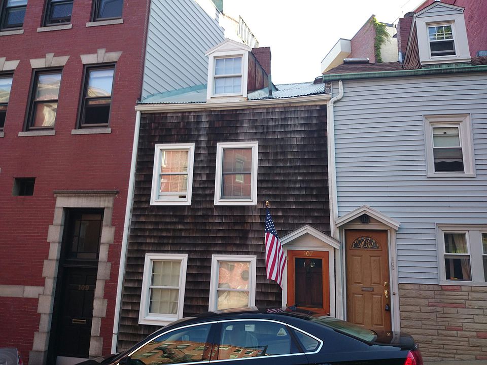 2nd image of 107 Charter St