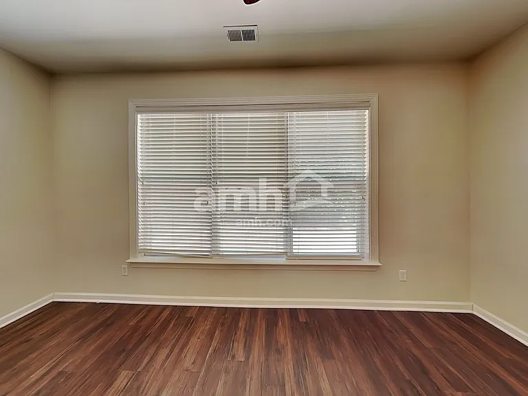 235 Grand Isle Ct — Photo 15