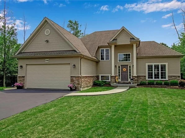 1940 Bullis Rd, Elma, NY 14059