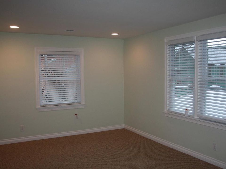 1st image of 57.5 Trinity Pl Floor 2