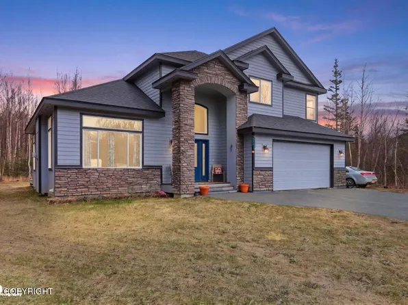 8618 E Wolf Creek Rd, Wasilla, AK 99654