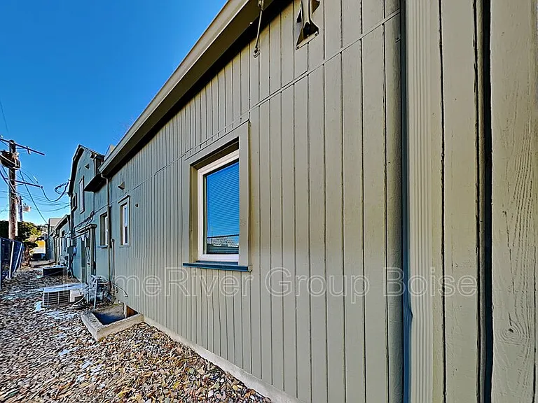 2688 W Grover Ct — Photo 9